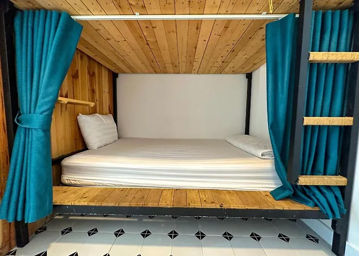 Vika Homestay
